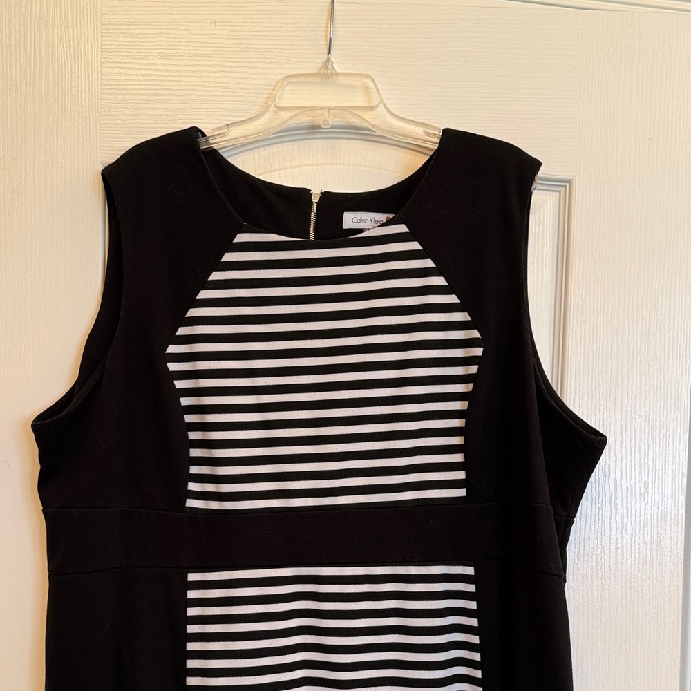 Calvin Klein Black and White Striped Sleeveless Dress, Size 24